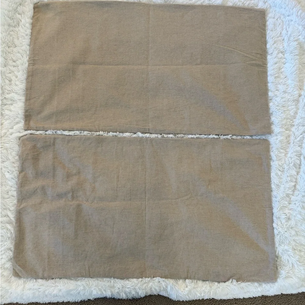 Pottery Barn Izal Pieced Lumbar Pillow Covers – Set of 2 – EUC